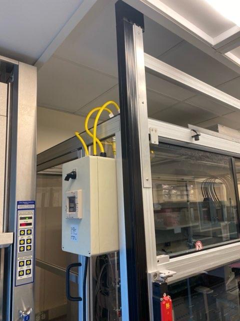 Tecan EVO Version 2 200 8 Tip Air DITI Liquid Handling Robot with Roma Arm, Carousel and 96/384 MCA Head. Research, pharma,clinical liquid handler.