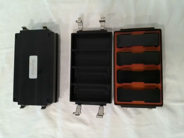 Infinium Hybridization chamber, part number BD-60-402, used in the Illumina Infinium assay for microarrays. 222682 REV A, insert that holds the array in the Hybridization chamber: