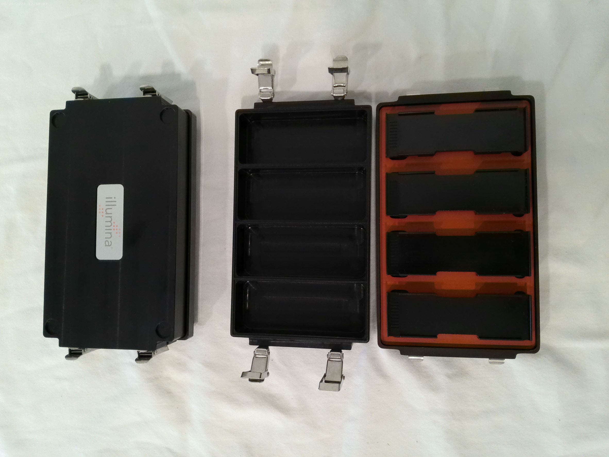 Infinium Hybridization chamber, part number BD-60-402, used in the Illumina Infinium assay for microarrays. 222682 REV A, insert that holds the array in the Hybridization chamber: - Image 1