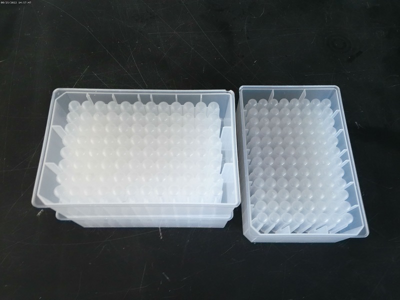 Masterblock DEEPWELL Deep well Block. 96 Wells PP 1.0 ml 780215 (5 per PKG.) by greiner bio... - Image 1