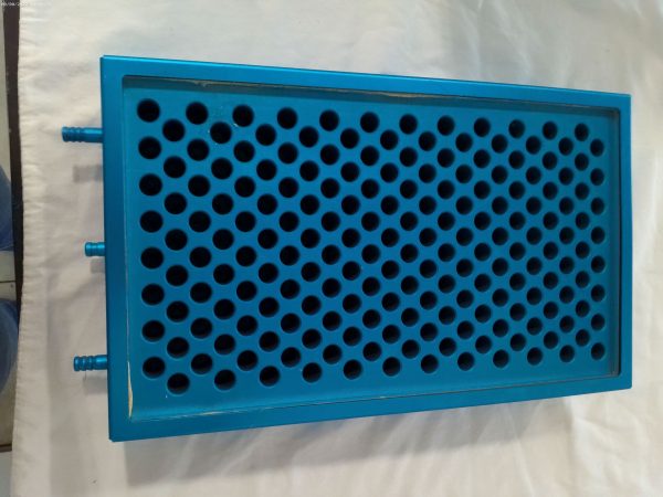 Tube Carrier, 13 mm, 192-Position (STAGGERED 8 x 24), Temperature Controlled through External Recirculator. Recirculator and tubing sold separately.